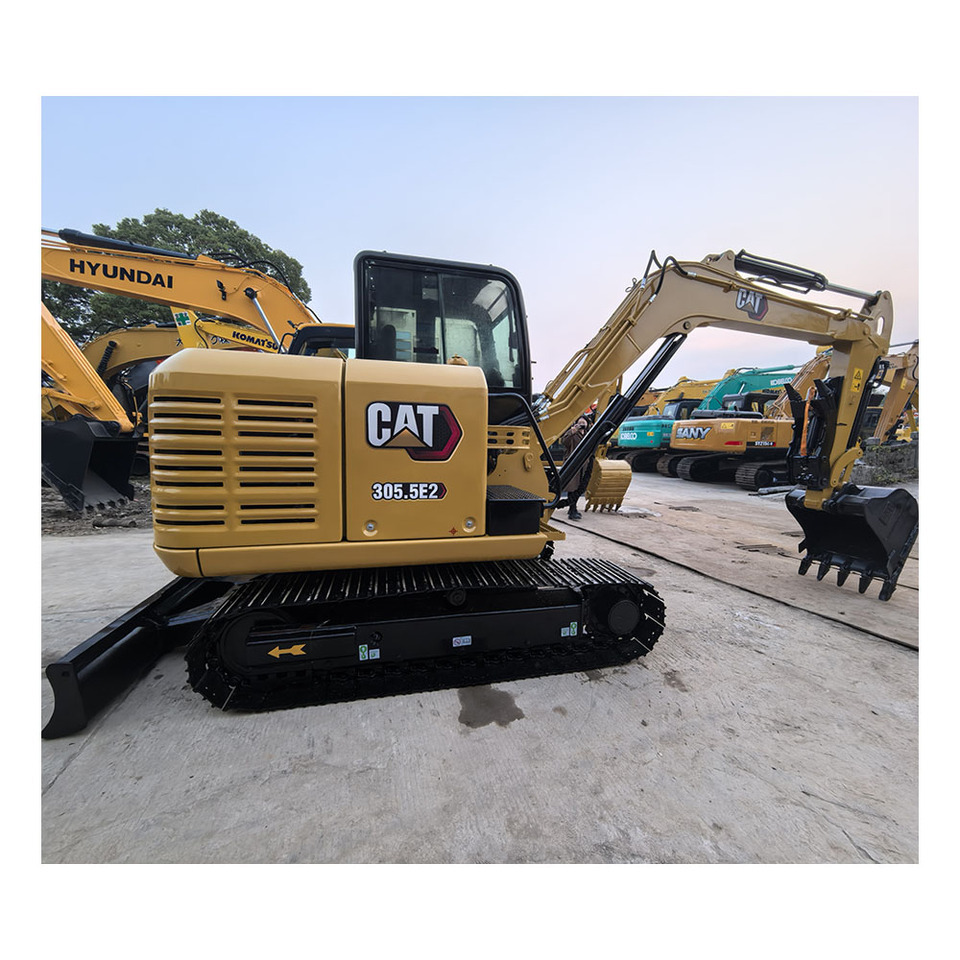 CAT 305.5E2 Excavator - Mini excavator: picture 2 CAT 305.5E2 Excavator - Mini excavator: picture 2