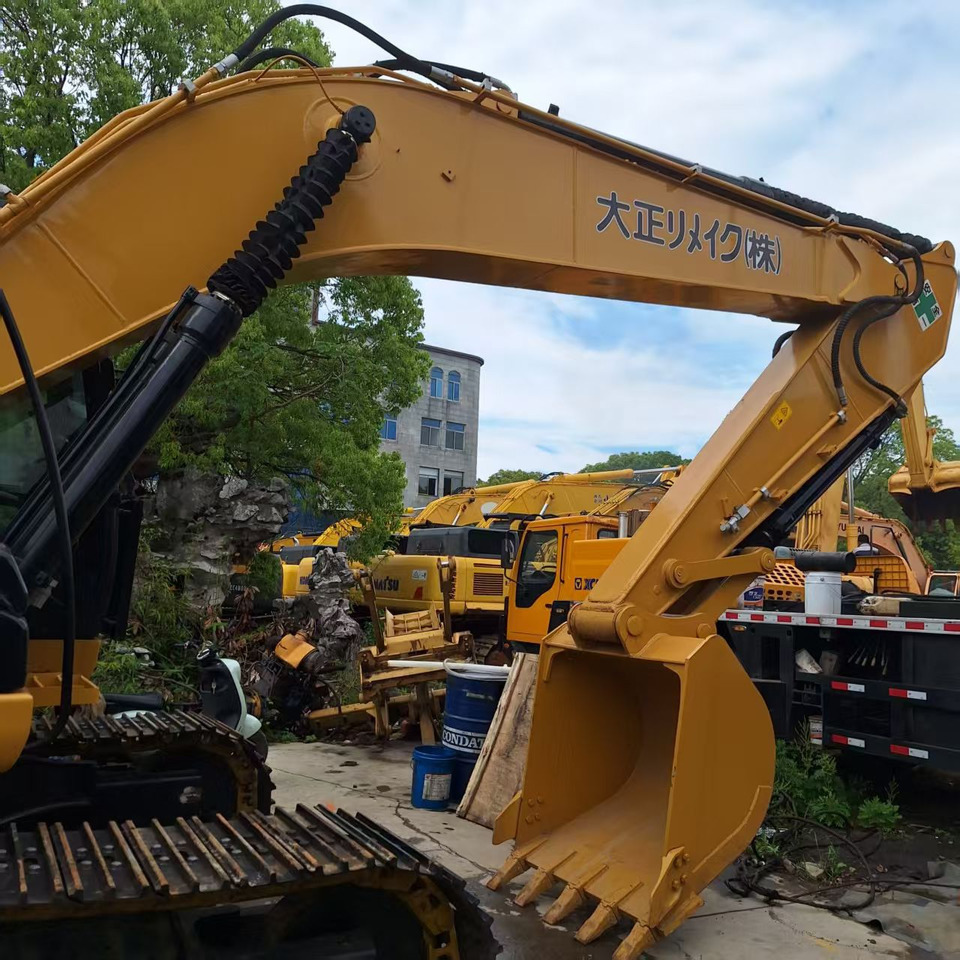 CAT 320D2 Excavator - Crawler excavator: picture 5 CAT 320D2 Excavator - Crawler excavator: picture 5
