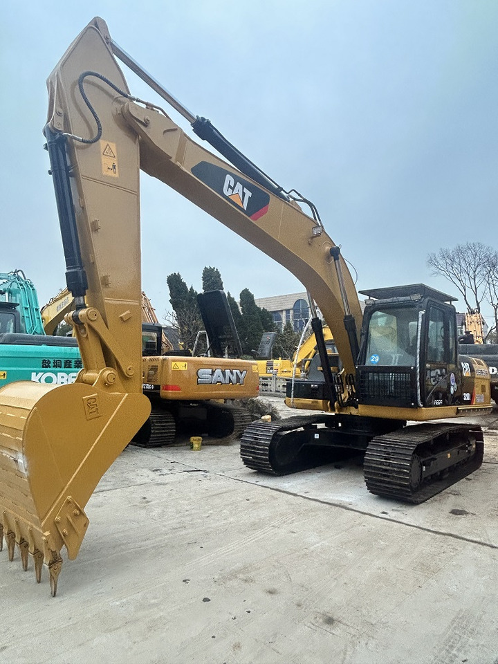 CAT 320D2 excavator - Crawler excavator: picture 5 CAT 320D2 excavator - Crawler excavator: picture 5