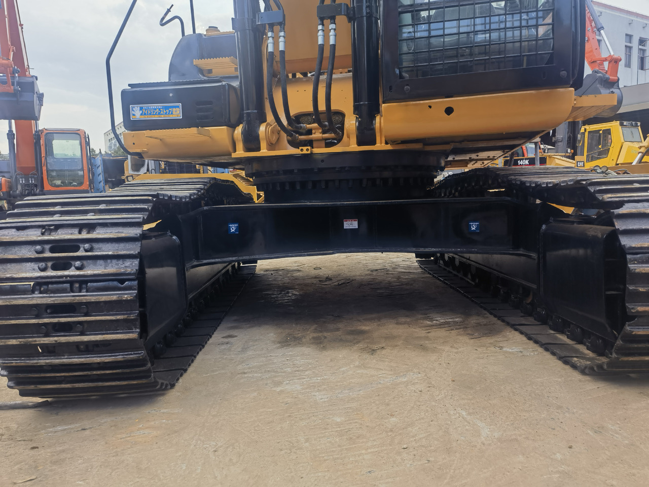 Crawler excavator CAT 330DL excavator: picture 6