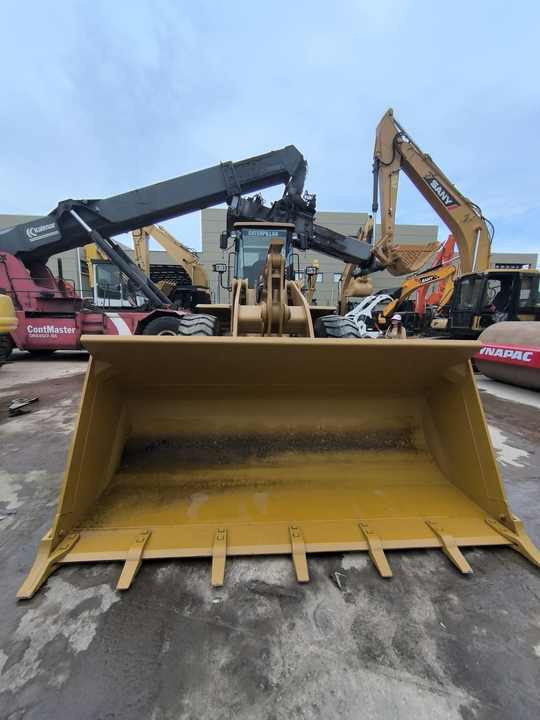 CAT 966H - Wheel loader: picture 4 CAT 966H - Wheel loader: picture 4