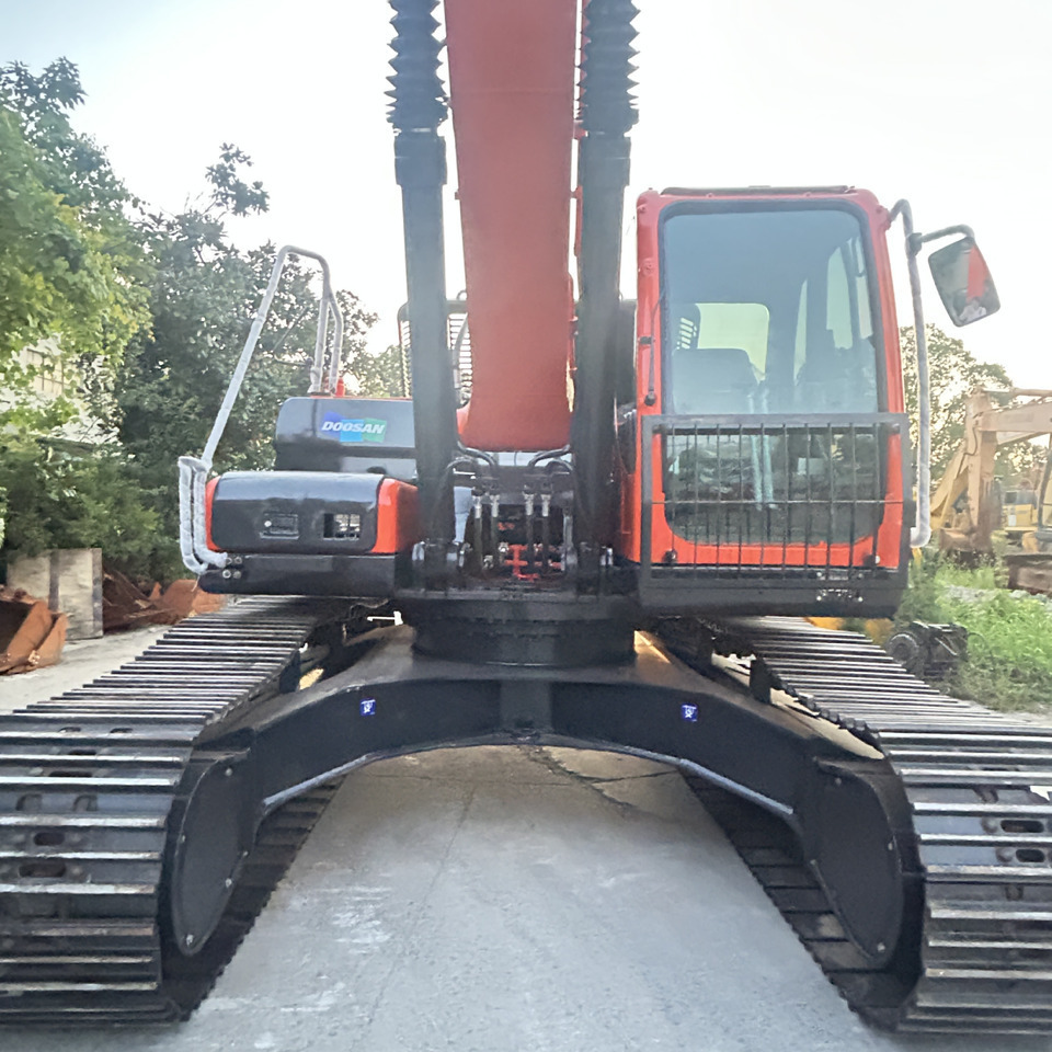 Doosan DX300LC-9c Crawler Excavator - Crawler excavator: picture 4 Doosan DX300LC-9c Crawler Excavator - Crawler excavator: picture 4