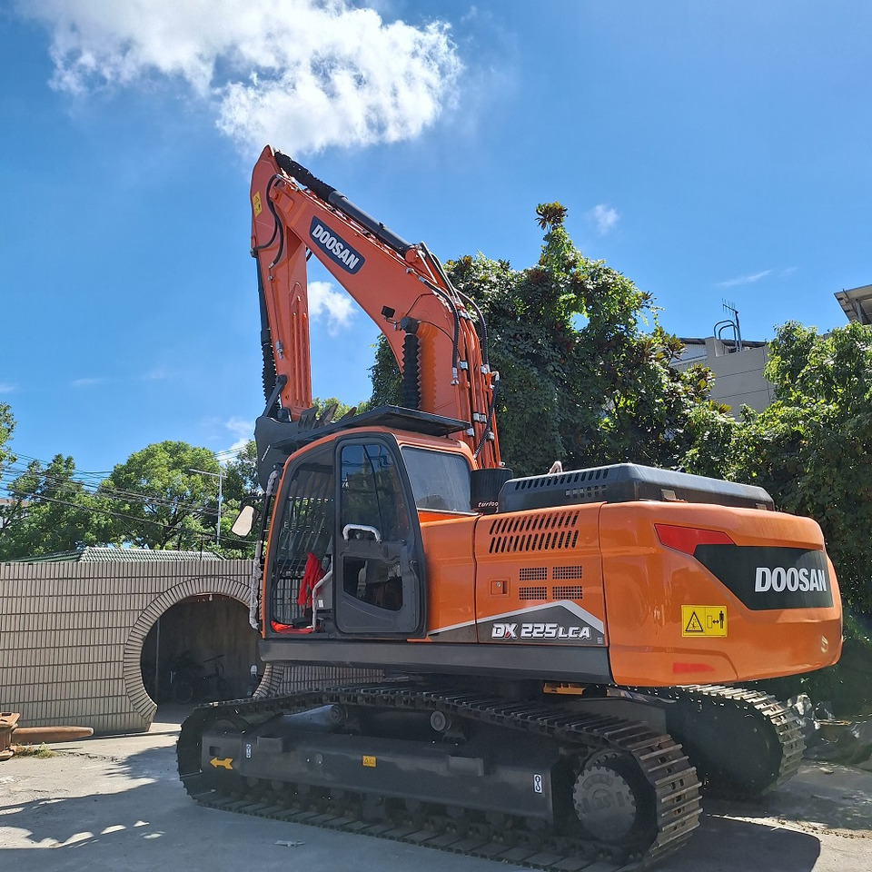 Doosan Dx225LCA Crawler Excavator - Crawler excavator: picture 4 Doosan Dx225LCA Crawler Excavator - Crawler excavator: picture 4