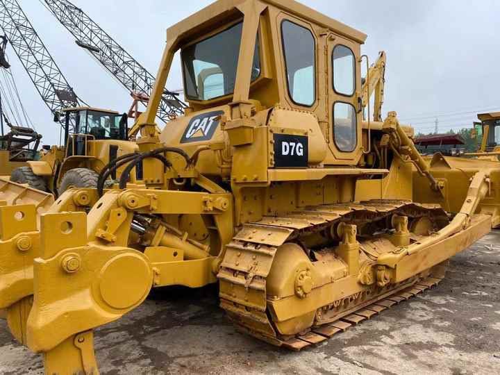 High Performance and Excellent Condition Used CAT D7G Crawler Bulldozer Original Caterpillar for sale in stock - Bulldozer: picture 3 High Performance and Excellent Condition Used CAT D7G Crawler Bulldozer Original Caterpillar for sale in stock - Bulldozer: picture 3