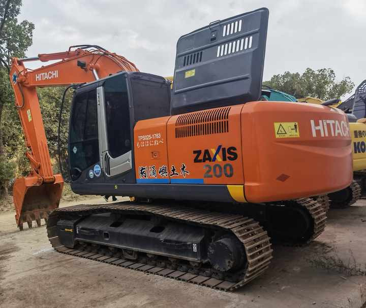 High Quality 20 Tons Hitachi used Excavator for sale crawler Digger Low Price - Excavator: picture 2 High Quality 20 Tons Hitachi used Excavator for sale crawler Digger Low Price - Excavator: picture 2