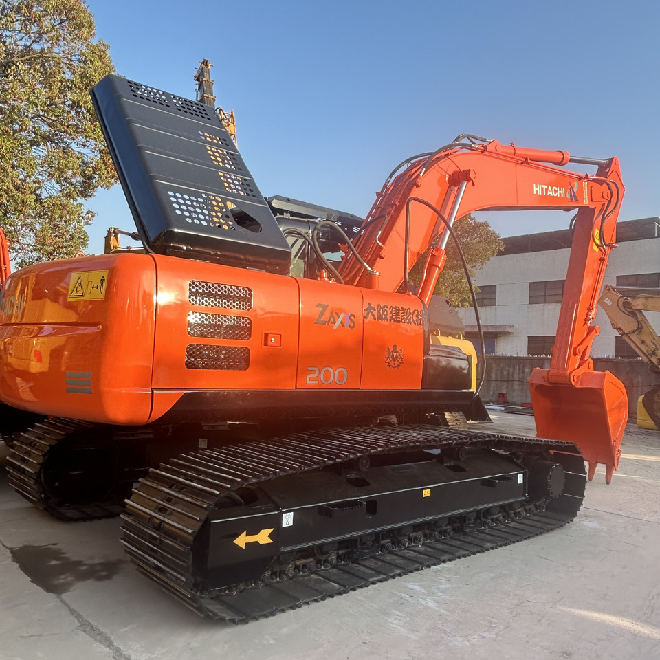 Hitachi ZX200-3 Excavator - Crawler excavator: picture 2 Hitachi ZX200-3 Excavator - Crawler excavator: picture 2