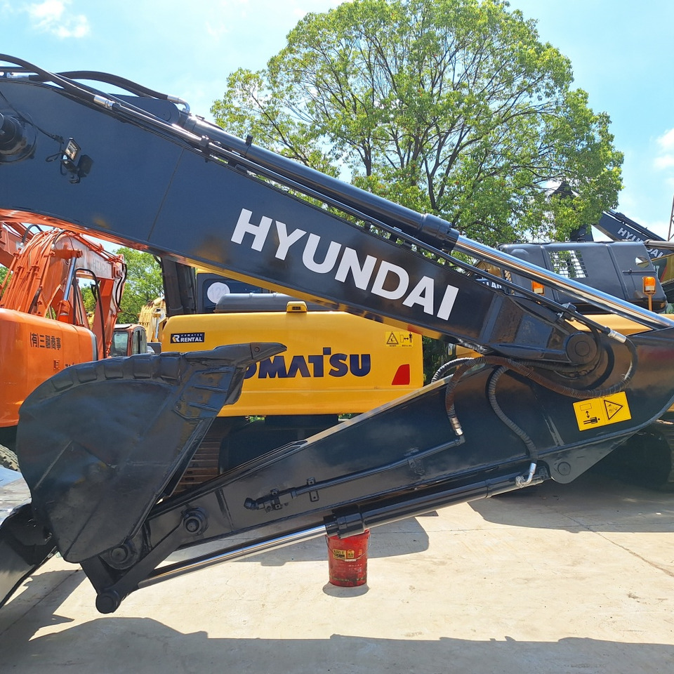 Hyundai 210w-9T wheel excavator - Wheel excavator: picture 5 Hyundai 210w-9T wheel excavator - Wheel excavator: picture 5