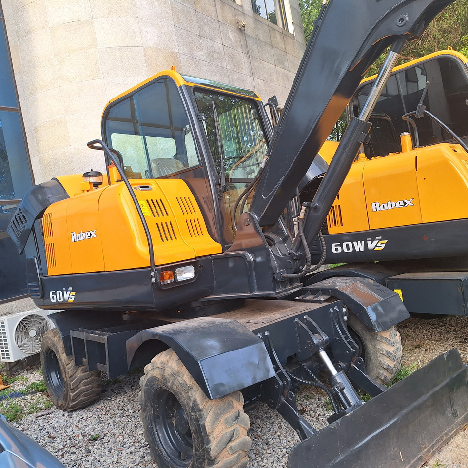 Hyundai 60vs excavator - Wheel excavator: picture 1 Hyundai 60vs excavator - Wheel excavator: picture 1
