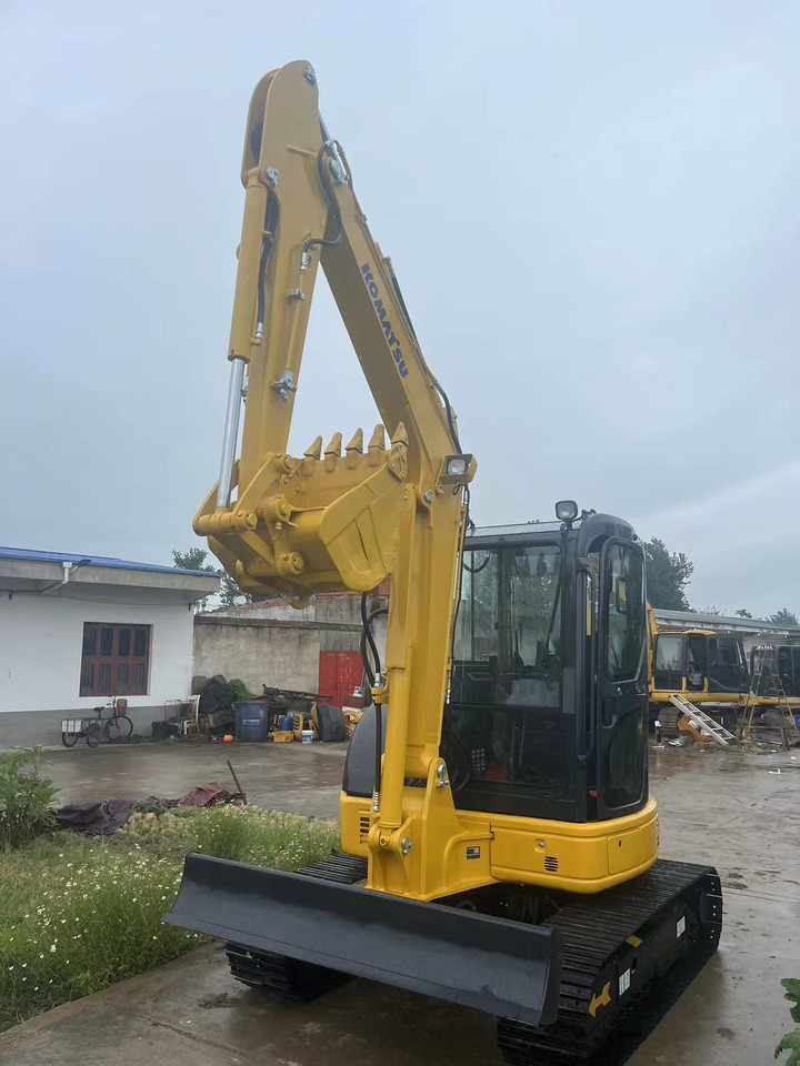 Komatsu PC55MR - Mini excavator: picture 3 Komatsu PC55MR - Mini excavator: picture 3