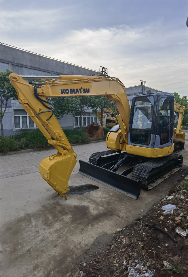 Komatsu pc78 Excavator - Crawler excavator: picture 1 Komatsu pc78 Excavator - Crawler excavator: picture 1