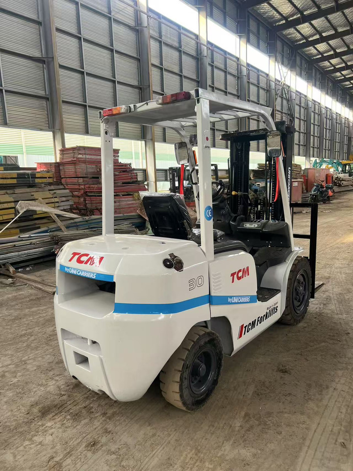TCM FD30 Forklift - Diesel forklift: picture 3 TCM FD30 Forklift - Diesel forklift: picture 3