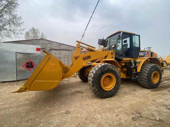 Second hand good condition and high performance cat 950h cheap price for sale in shanghai yard - Wheel loader: picture 2 Second hand good condition and high performance cat 950h cheap price for sale in shanghai yard - Wheel loader: picture 2