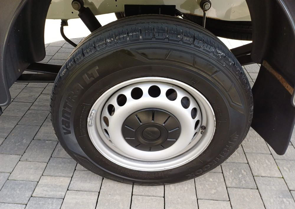 Curtain side van MAN TGE 10 PALET zaw.poduszki 2021r EURO 6: picture 8 Curtain side van MAN TGE 10 PALET zaw.poduszki 2021r EURO 6: picture 8