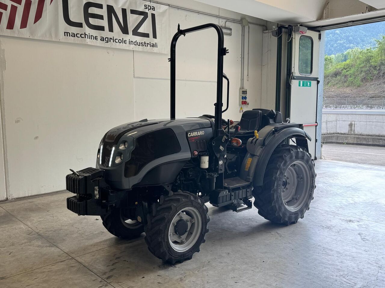 CARRARO COMPACT V75 - Farm tractor: picture 2 CARRARO COMPACT V75 - Farm tractor: picture 2