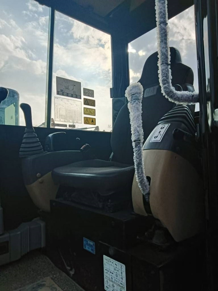 CAT 305.5 - Mini excavator: picture 5 CAT 305.5 - Mini excavator: picture 5