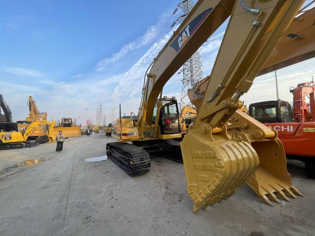 CAT 320 B L - Crawler excavator: picture 3 CAT 320 B L - Crawler excavator: picture 3