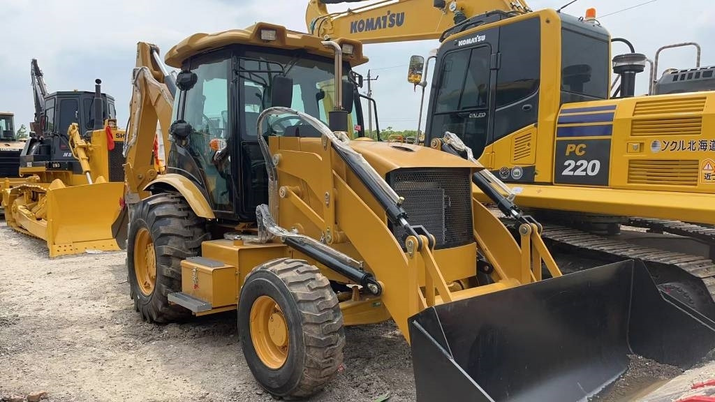 CAT 420 F - Backhoe loader: picture 1 CAT 420 F - Backhoe loader: picture 1