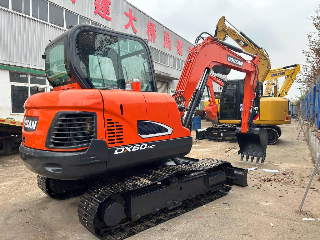 Doosan DX 60 - Crawler excavator: picture 1 Doosan DX 60 - Crawler excavator: picture 1