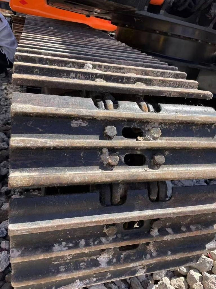 Crawler excavator Hitachi ZX 120: picture 6