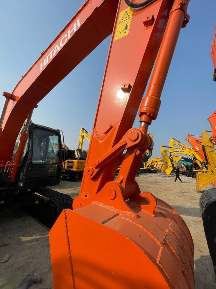 Hitachi ZX 130 H - Crawler excavator: picture 4 Hitachi ZX 130 H - Crawler excavator: picture 4