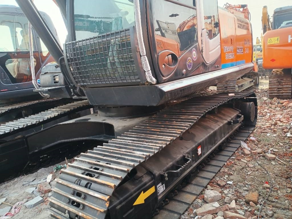 Crawler excavator Hitachi Zaxis 240 LC-3: picture 7