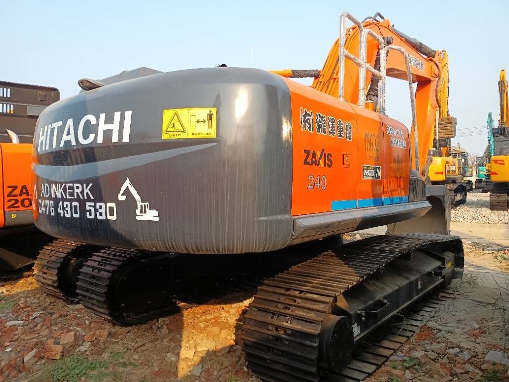 Hitachi Zaxis 240 LC-3 - Crawler excavator: picture 1 Hitachi Zaxis 240 LC-3 - Crawler excavator: picture 1