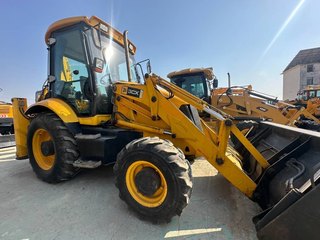 JCB 3 CX - Backhoe loader: picture 1 JCB 3 CX - Backhoe loader: picture 1