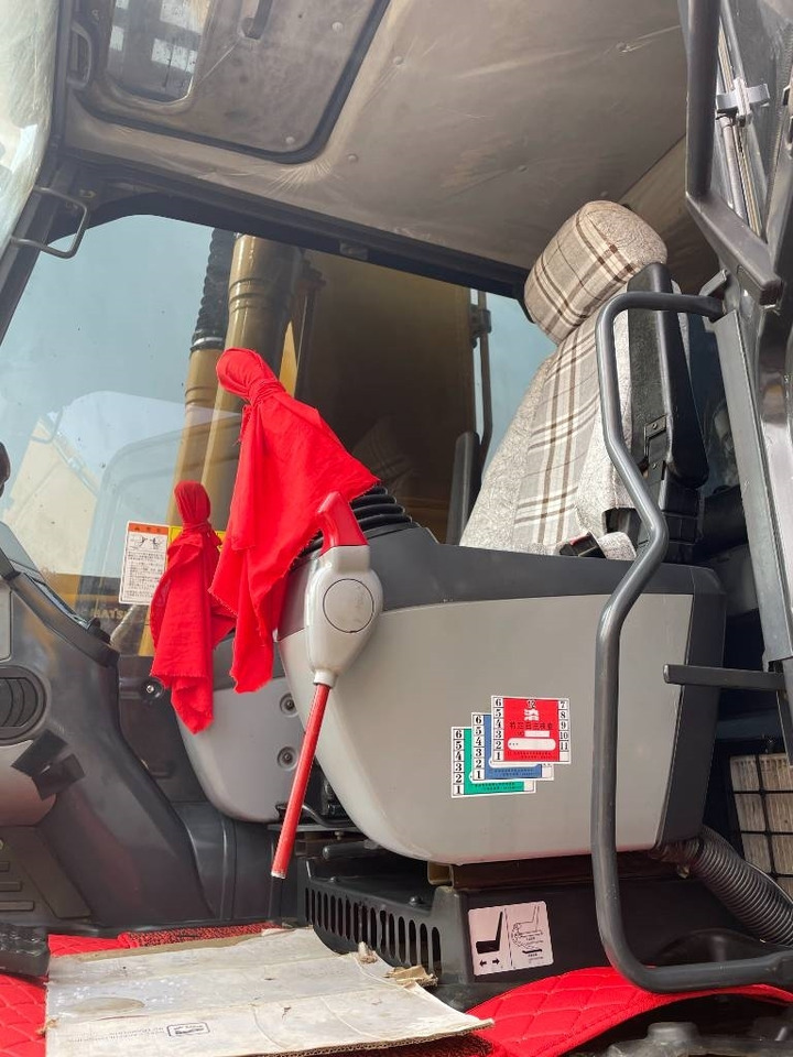 Komatsu PC 200-8 - Crawler excavator: picture 2 Komatsu PC 200-8 - Crawler excavator: picture 2