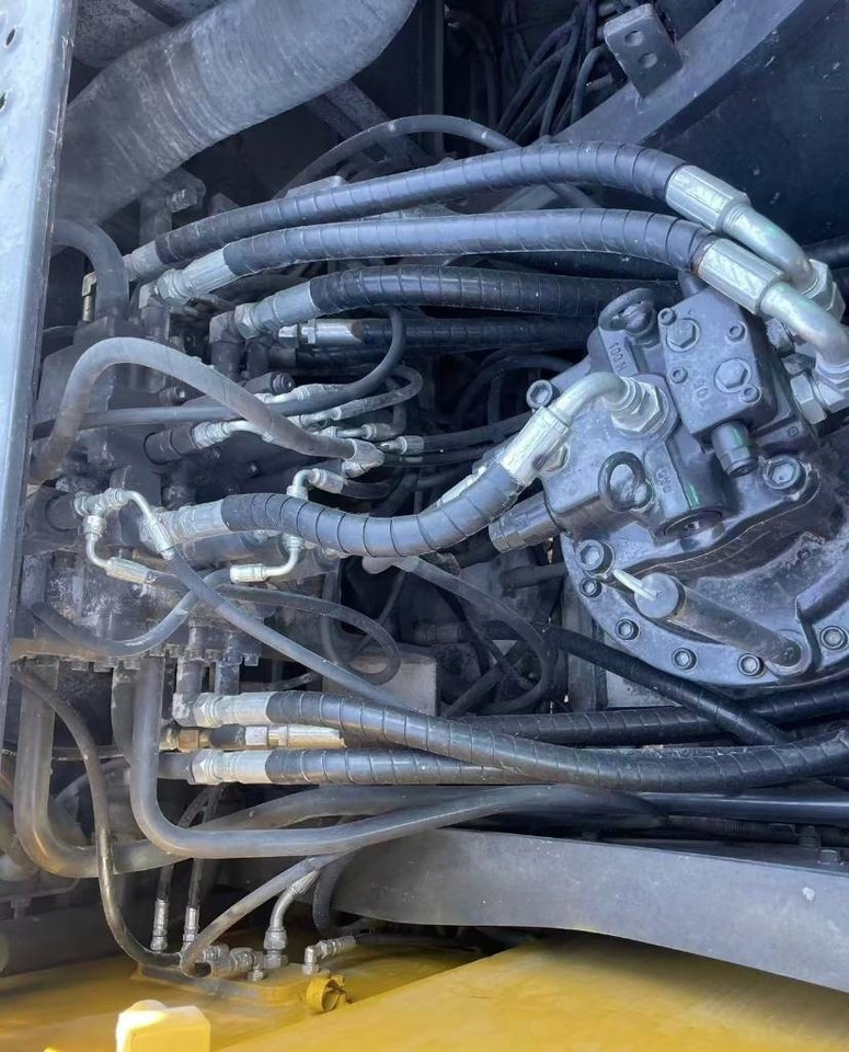 Volvo EC 240 B - Crawler excavator: picture 3 Volvo EC 240 B - Crawler excavator: picture 3