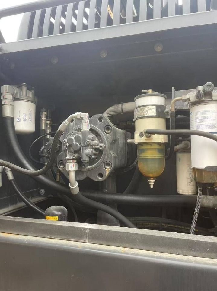 Volvo EC 350 - Crawler excavator: picture 5 Volvo EC 350 - Crawler excavator: picture 5