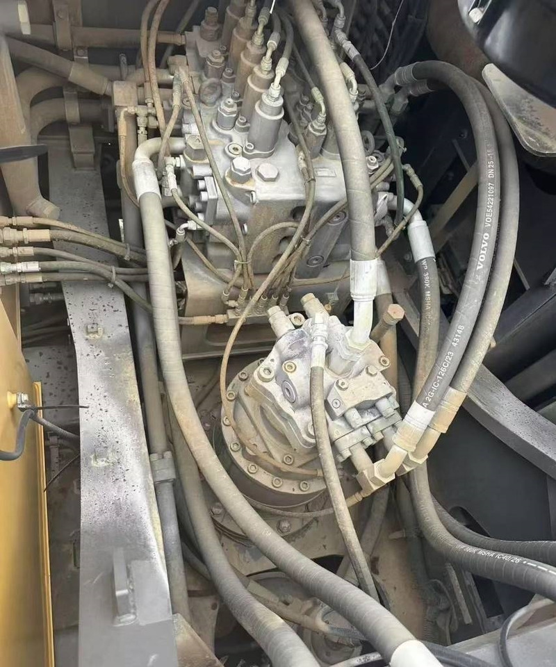 Volvo EC 380 D  - Crawler excavator: picture 3 Volvo EC 380 D  - Crawler excavator: picture 3