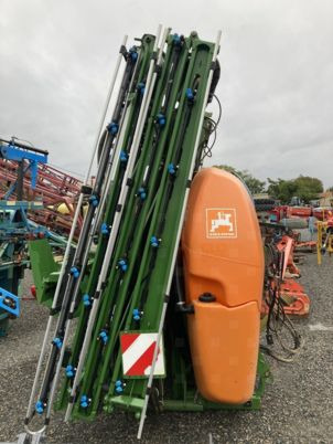 Amazone UF 1201 PREMIUM - Tractor mounted sprayer: picture 5 Amazone UF 1201 PREMIUM - Tractor mounted sprayer: picture 5