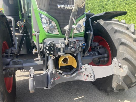 Fendt 724 VARIO S4 PROFI PLUS - Farm tractor: picture 5 Fendt 724 VARIO S4 PROFI PLUS - Farm tractor: picture 5