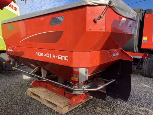 Kuhn AXIS 40.1 H-EMC - Fertilizer spreader: picture 2 Kuhn AXIS 40.1 H-EMC - Fertilizer spreader: picture 2