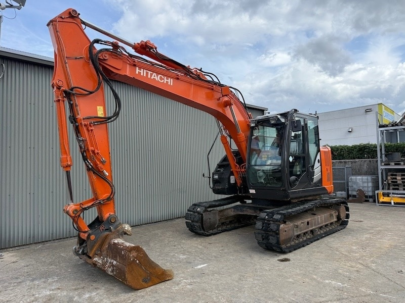 Hitachi ZX 135 US-5B - Crawler excavator: picture 4 Hitachi ZX 135 US-5B - Crawler excavator: picture 4