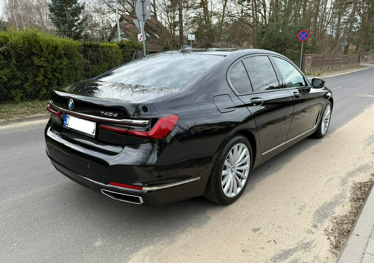 BMW SERIA 7 II (G11/G12) BMW SERIA 7 740d Xdrive 340KM Luxury+Exclusive Masaże Adaptiv Oś Lasery 2022 FV2 - Car: picture 3 BMW SERIA 7 II (G11/G12) BMW SERIA 7 740d Xdrive 340KM Luxury+Exclusive Masaże Adaptiv Oś Lasery 2022 FV2 - Car: picture 3
