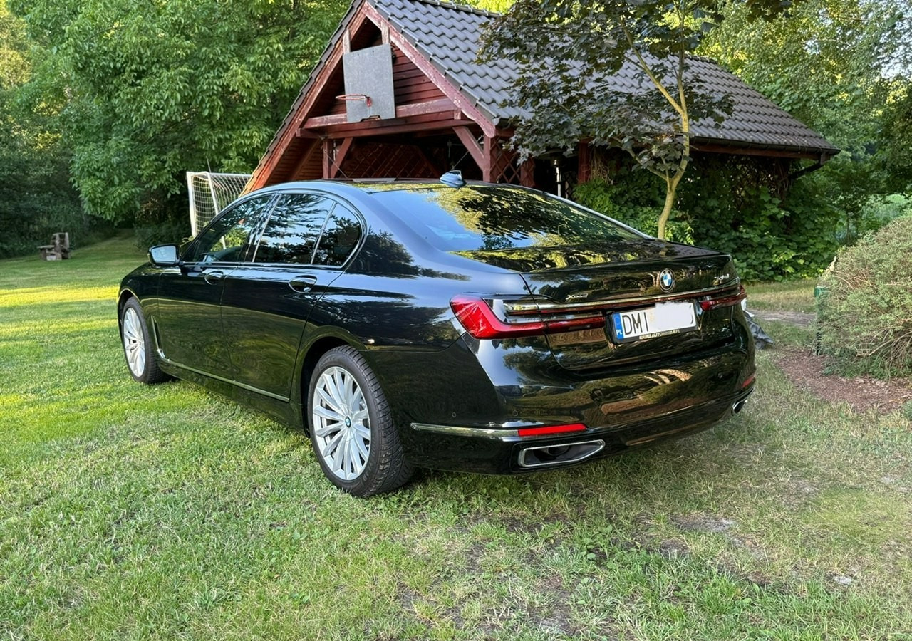 BMW SERIA 7 II (G11/G12) BMW SERIA 7 740d Xdrive 340KM Luxury+Exclusive Masaże Adaptiv Oś Lasery 2022 FV2 - Sedan: picture 5 BMW SERIA 7 II (G11/G12) BMW SERIA 7 740d Xdrive 340KM Luxury+Exclusive Masaże Adaptiv Oś Lasery 2022 FV2 - Sedan: picture 5