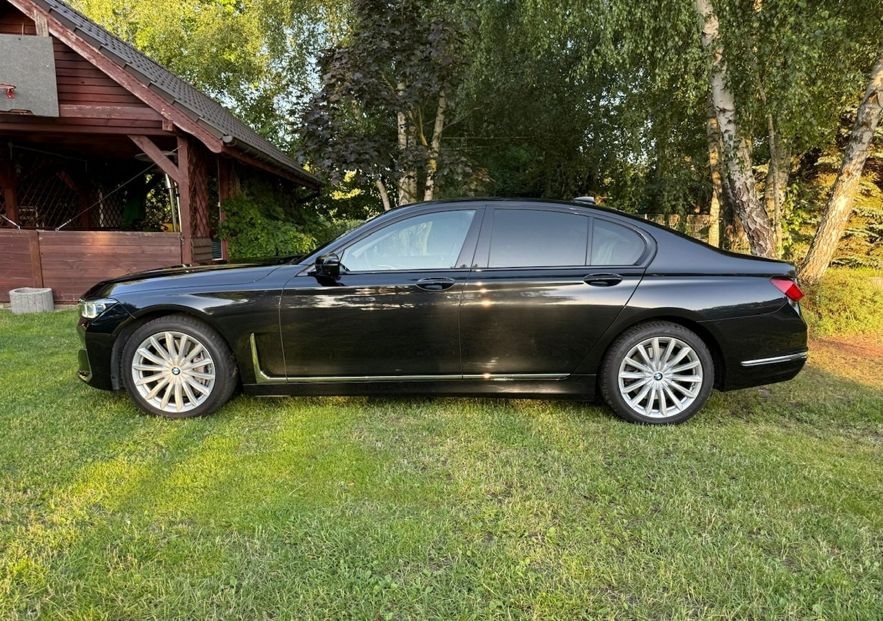 BMW SERIA 7 II (G11/G12) BMW SERIA 7 740d Xdrive 340KM Luxury+Exclusive Masaże Adaptiv Oś Lasery 2022 FV2 - Sedan: picture 4 BMW SERIA 7 II (G11/G12) BMW SERIA 7 740d Xdrive 340KM Luxury+Exclusive Masaże Adaptiv Oś Lasery 2022 FV2 - Sedan: picture 4