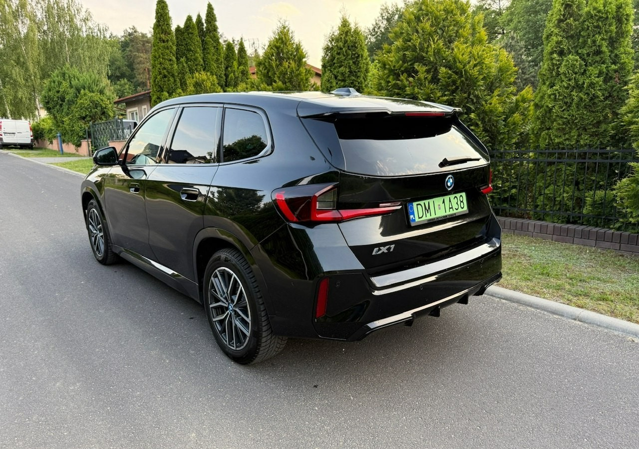 BMW X1 iX1 iX1 xDrive30 313KM M-Sport H/K Panorama AdaptiveLed Masaże Kam360 - SUV: picture 3 BMW X1 iX1 iX1 xDrive30 313KM M-Sport H/K Panorama AdaptiveLed Masaże Kam360 - SUV: picture 3