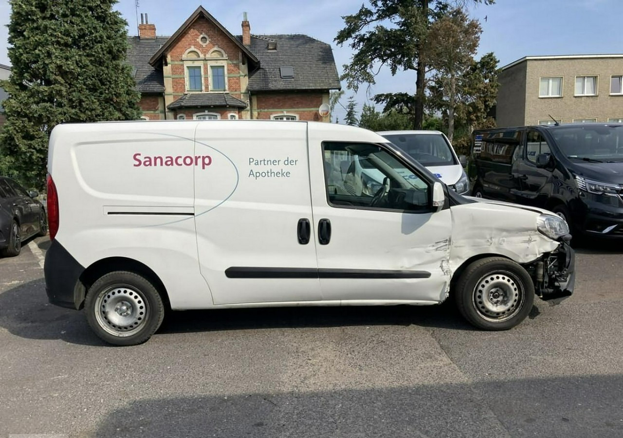 Fiat Doblo Fiat Doblo 1,6 jtd ECO Flex chłodnia do leków 2017 - Refrigerated van: picture 5 Fiat Doblo Fiat Doblo 1,6 jtd ECO Flex chłodnia do leków 2017 - Refrigerated van: picture 5