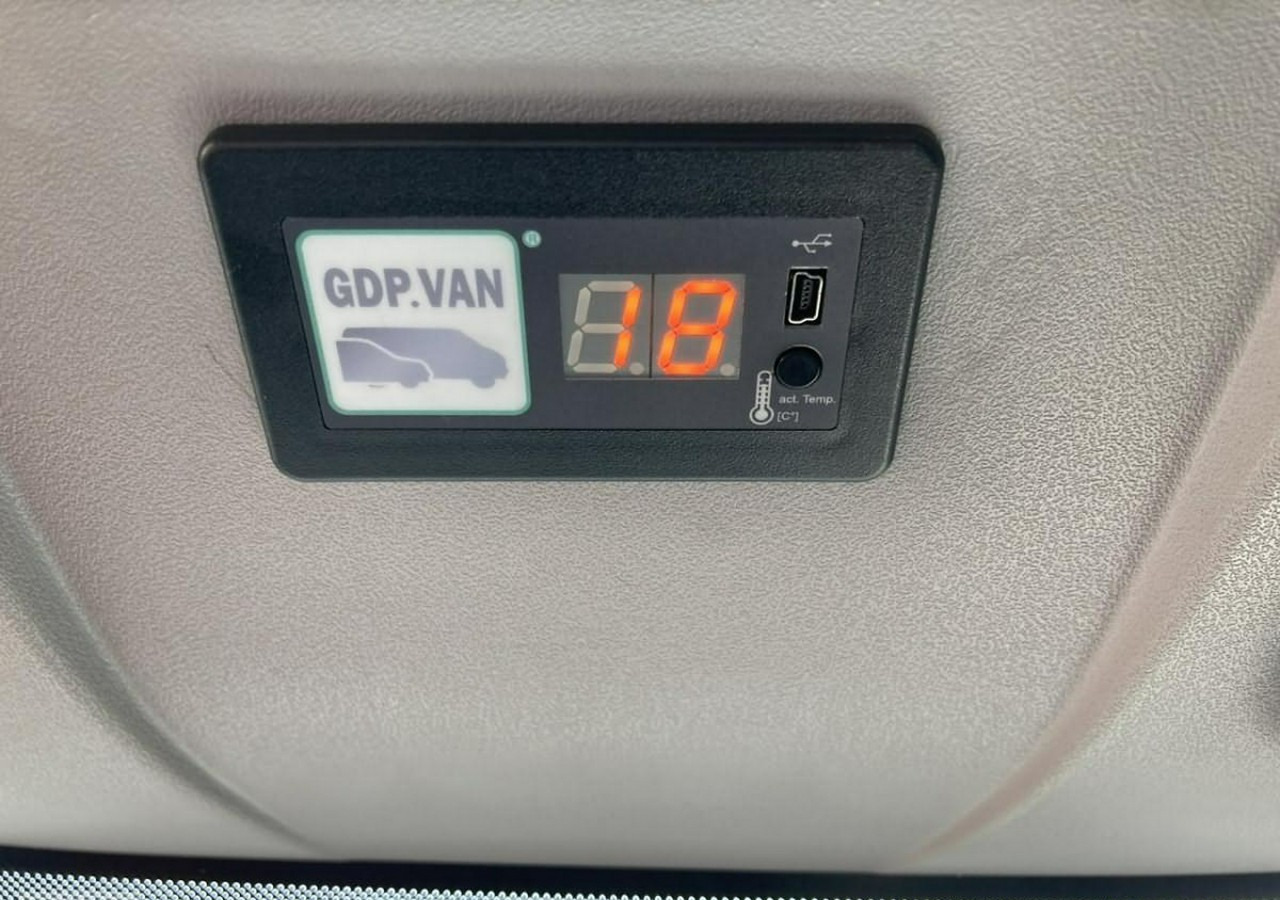 Refrigerated van Fiat Doblo Fiat Doblo 1,6 jtd ECO Flex chłodnia do leków 2017: picture 7