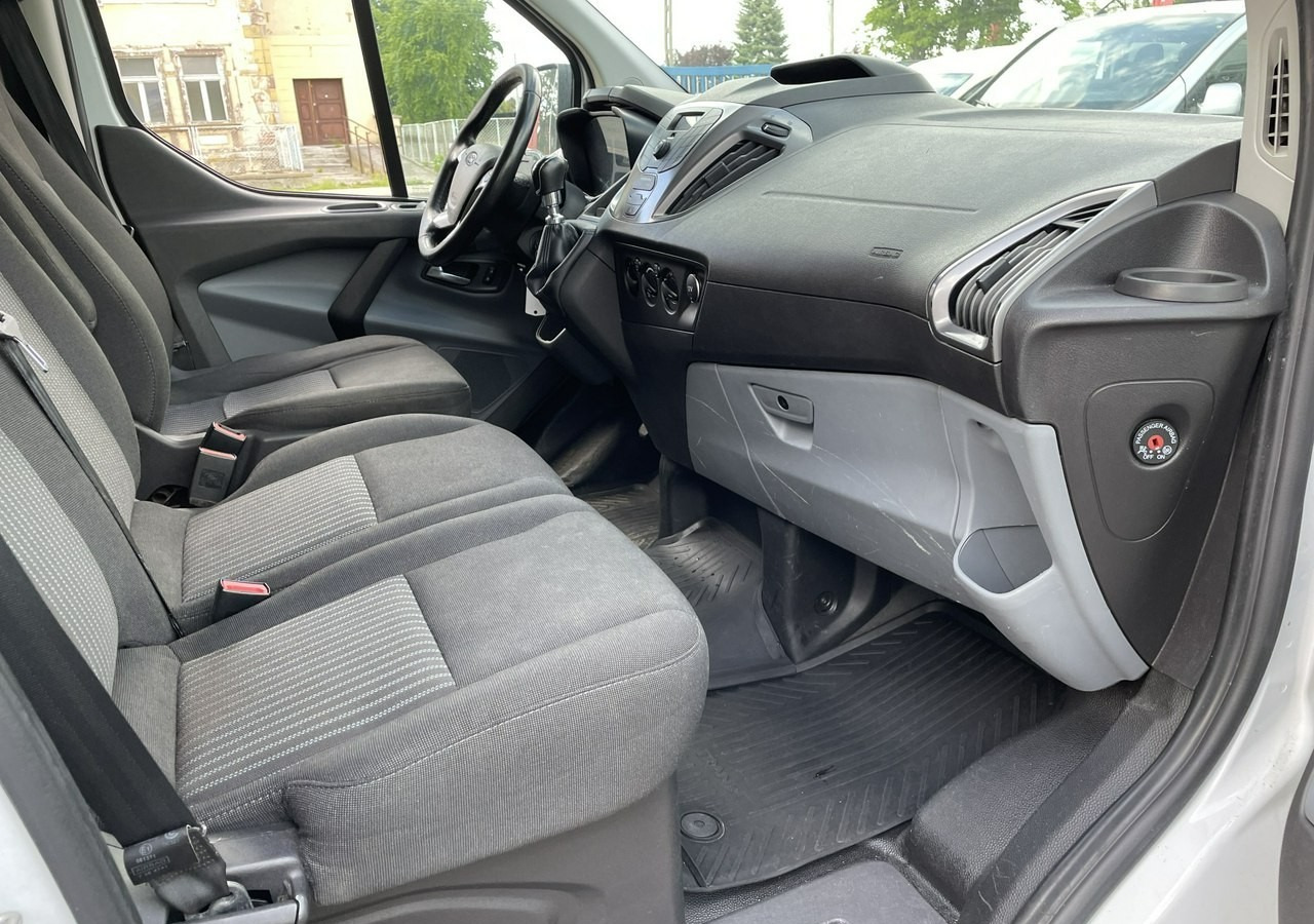 Ford Transit Transit Custom Transit Custom 2.0 Klima 153tkm Model 2018 - Panel van: picture 4 Ford Transit Transit Custom Transit Custom 2.0 Klima 153tkm Model 2018 - Panel van: picture 4