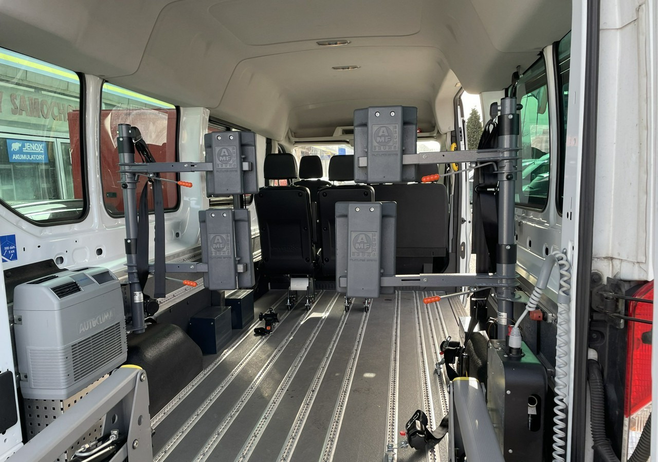 Ford Transit VIII Transit do przewozu Niepełnosprawnych 2 Wózki inwalida rampa 2017 - Car: picture 5 Ford Transit VIII Transit do przewozu Niepełnosprawnych 2 Wózki inwalida rampa 2017 - Car: picture 5