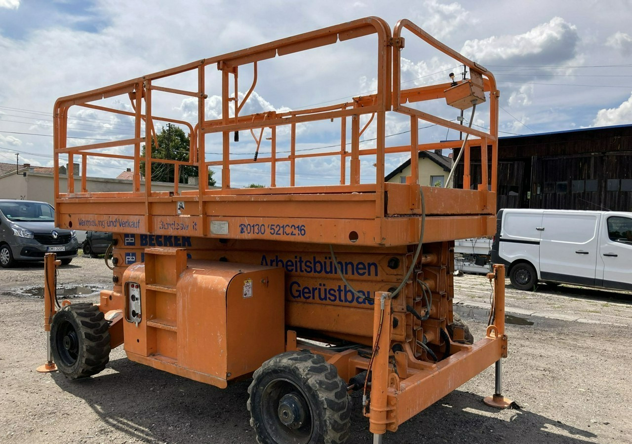 Inna Inny Podnośnik nożycowy Haulotte H15SDX 4x4 podpory 6905 mg 15 metrów - Scissor lift: picture 4 Inna Inny Podnośnik nożycowy Haulotte H15SDX 4x4 podpory 6905 mg 15 metrów - Scissor lift: picture 4