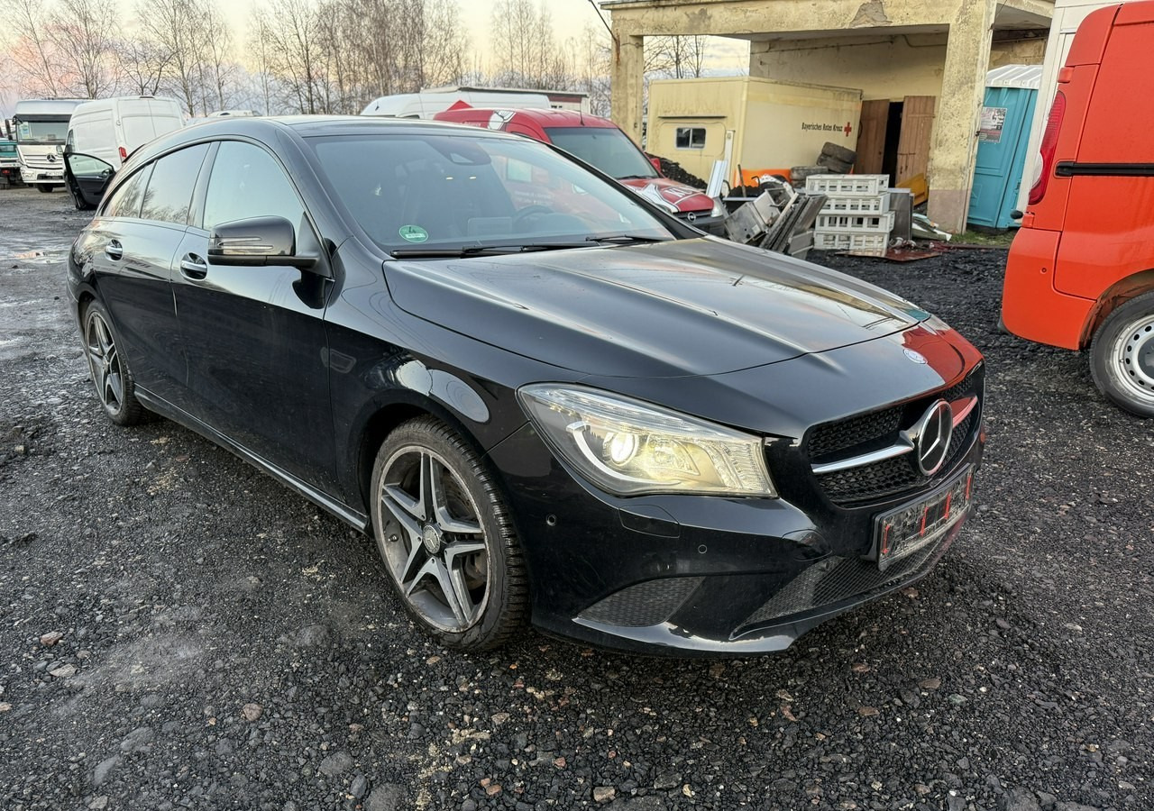 Mercedes-Benz Klasa CLA C117/X117 Mercedes-Benz Klasa CLA Mercedes CLA 250 4MATIC 2.0-210KM Bogate wyposażenie 2016 - Car: picture 4 Mercedes-Benz Klasa CLA C117/X117 Mercedes-Benz Klasa CLA Mercedes CLA 250 4MATIC 2.0-210KM Bogate wyposażenie 2016 - Car: picture 4