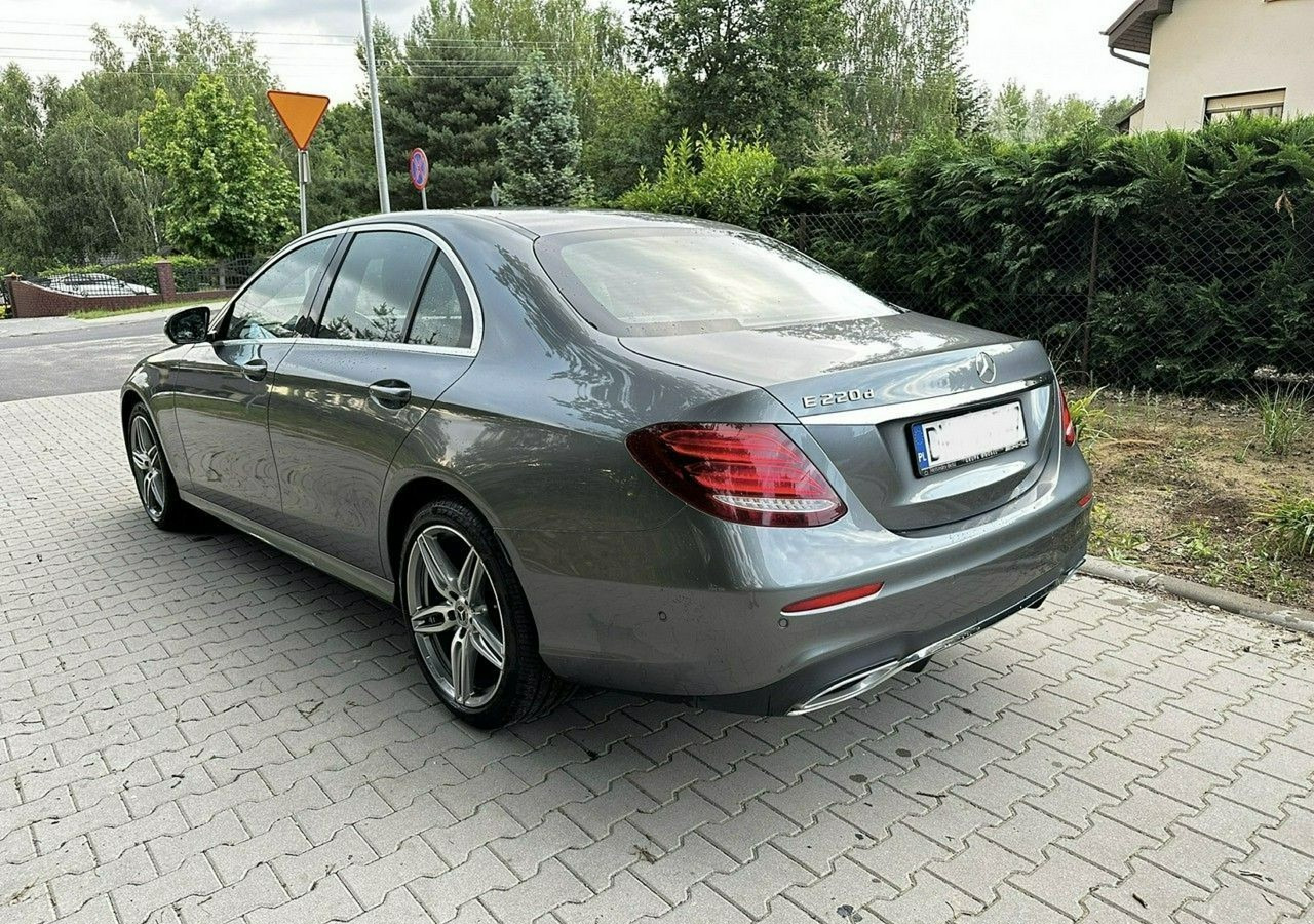 Mercedes-Benz Klasa E W213 E220d 2.0 194KM AMG-Pakiet MultibeamLed*Skóra*Navi*Kamera360* Salon - Sedan: picture 3 Mercedes-Benz Klasa E W213 E220d 2.0 194KM AMG-Pakiet MultibeamLed*Skóra*Navi*Kamera360* Salon - Sedan: picture 3
