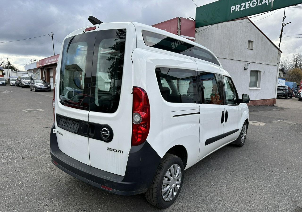 Opel Combo III 2.0CDTI Maxi Panorama Klima Kamera Webasto 2016 - Car: picture 3 Opel Combo III 2.0CDTI Maxi Panorama Klima Kamera Webasto 2016 - Car: picture 3