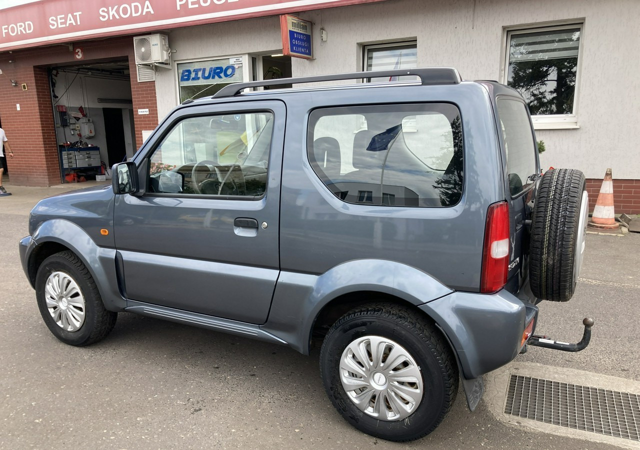 Suzuki Jimny Suzuki Jimny 1.3-16V 4X4 Klima 2006 - SUV: picture 5 Suzuki Jimny Suzuki Jimny 1.3-16V 4X4 Klima 2006 - SUV: picture 5