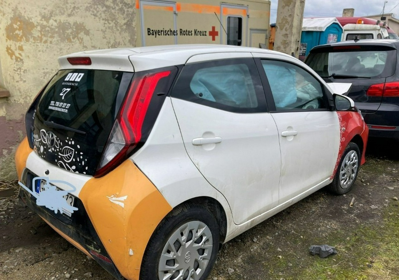 Toyota Aygo II Aygo 1.0-16V Klima Salon PL 2021 Bezyna + LPG - Car: picture 2 Toyota Aygo II Aygo 1.0-16V Klima Salon PL 2021 Bezyna + LPG - Car: picture 2