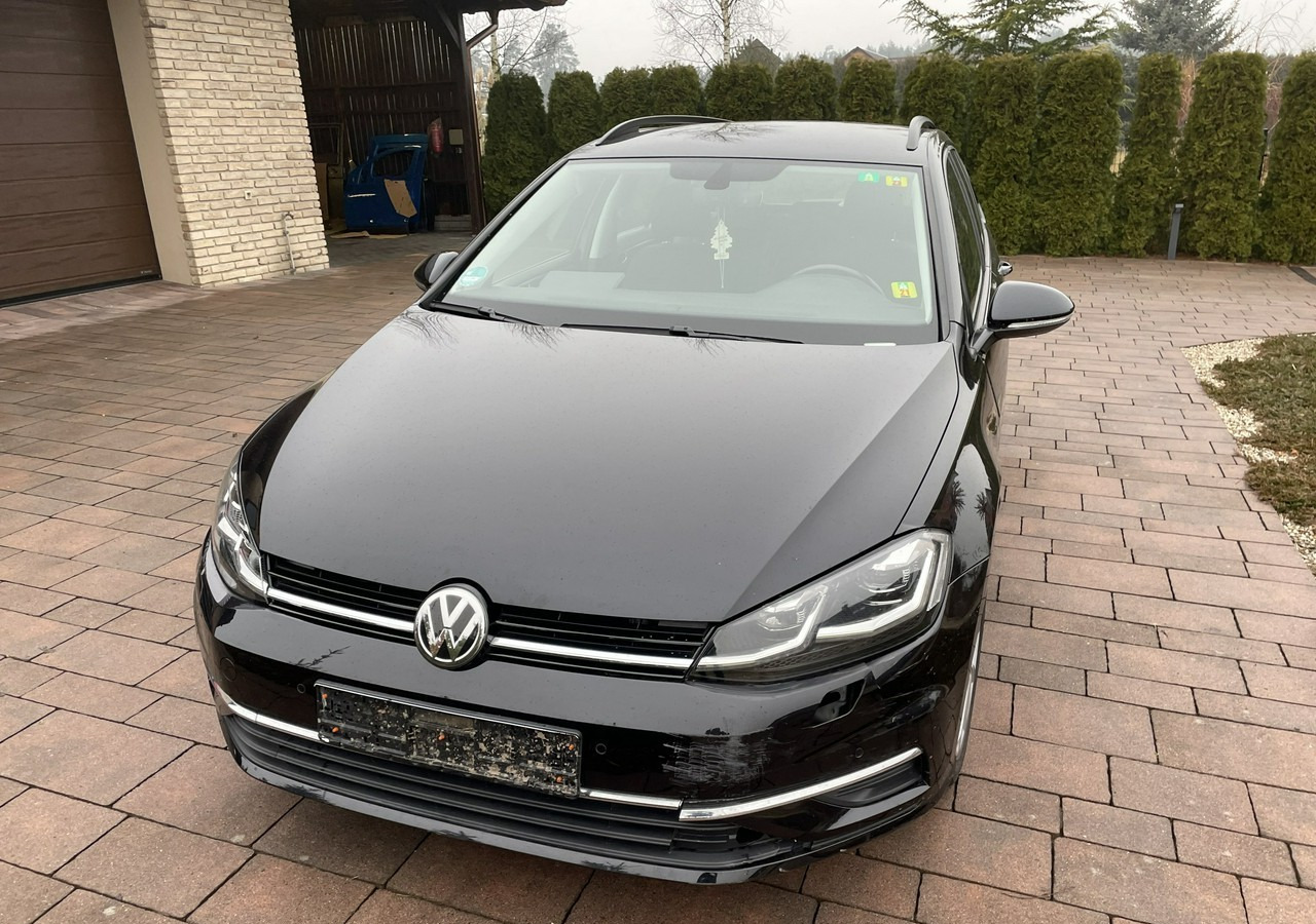 Volkswagen Golf VIII Volkswagen Golf VII 1.0 -115KM TSI 39482km Comfortline Model 2021 - Car: picture 4 Volkswagen Golf VIII Volkswagen Golf VII 1.0 -115KM TSI 39482km Comfortline Model 2021 - Car: picture 4